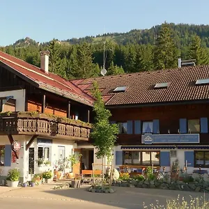 https://nagelfluhhaus-hirsch.com-bavaria.com